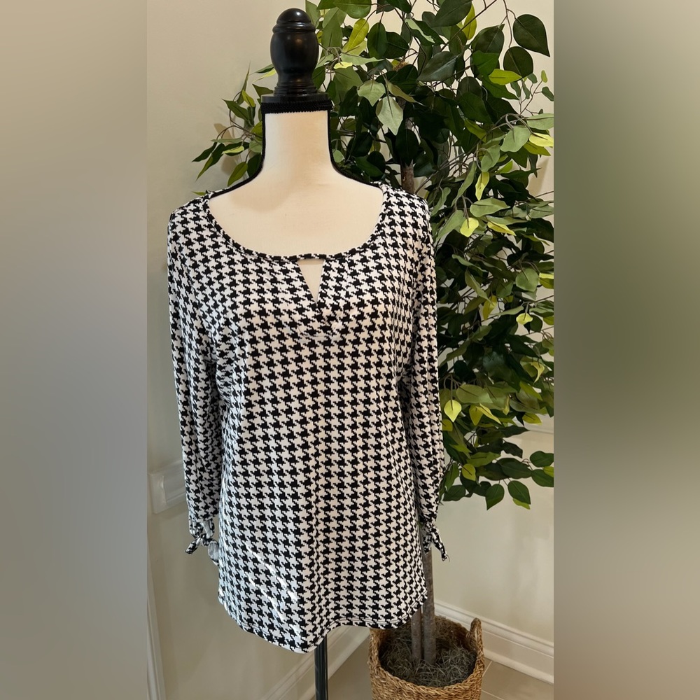 LOVE RYAN  BLACK & WHITE HOUNDSTOOTH SCOOP NECK WITH CUTOUT 3/4 SLEEVE Sz XL